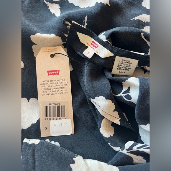 NWT Levi’s Silk Floral Romper NWT | Rare HQ Sample | Size Small - Picture 5 of 7